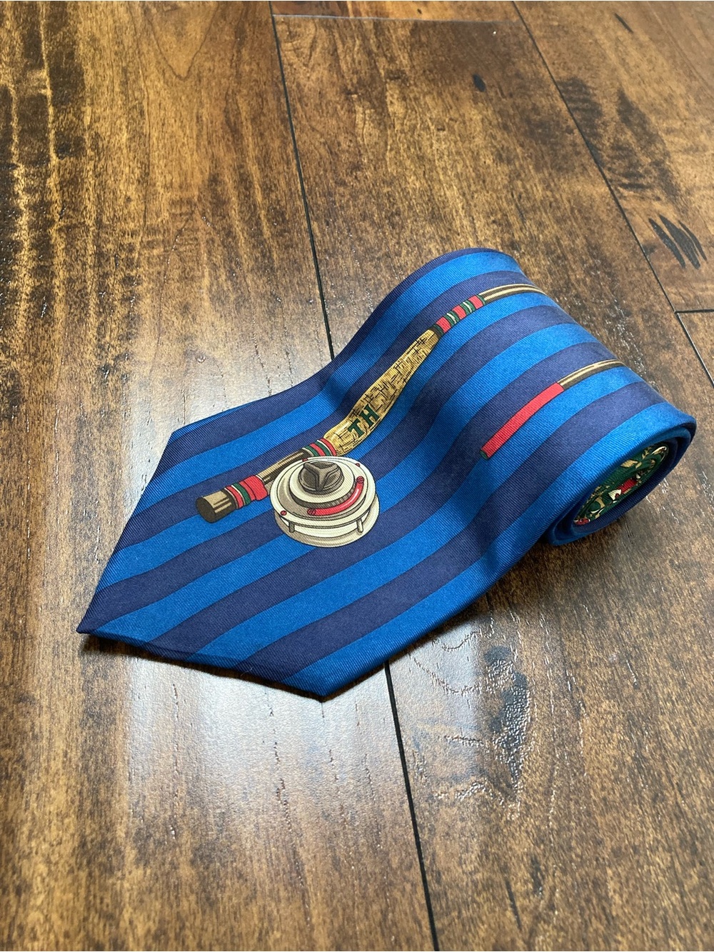 TOMMY HILFIGER Men’s Fishing Rod Tie Blue 100% Italian Silk 57” Excellent